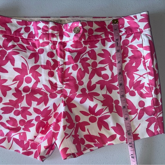 J. Crew Women's Chino Shorts 3" Size 4 Pink-White Floral Stretch EUC - Picture 4 of 7